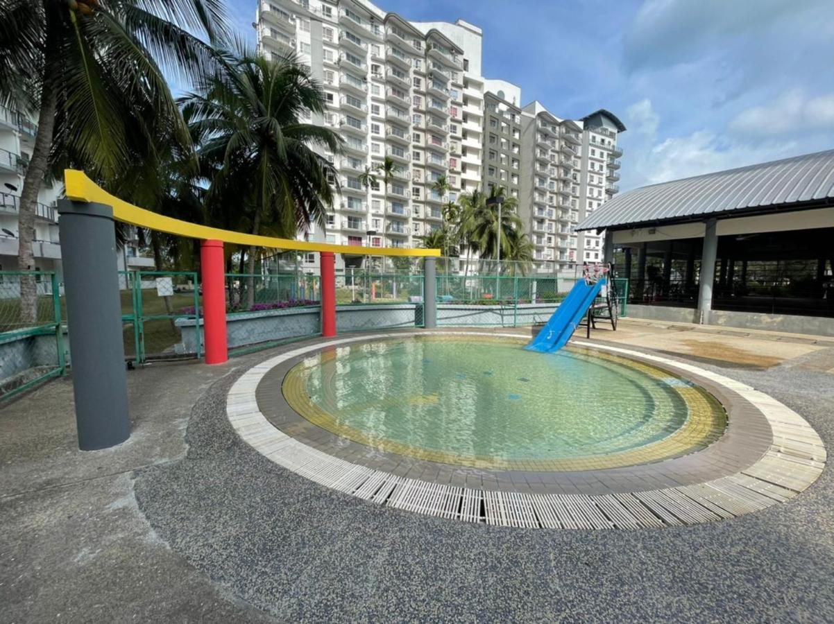 Fullhouse Marina View Port Dickson