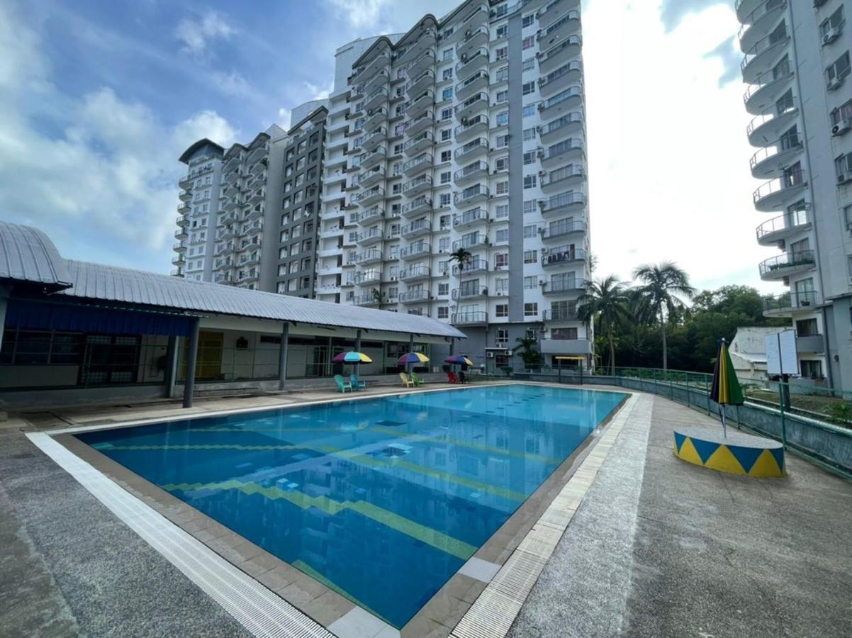 Fullhouse Marina View Port Dickson