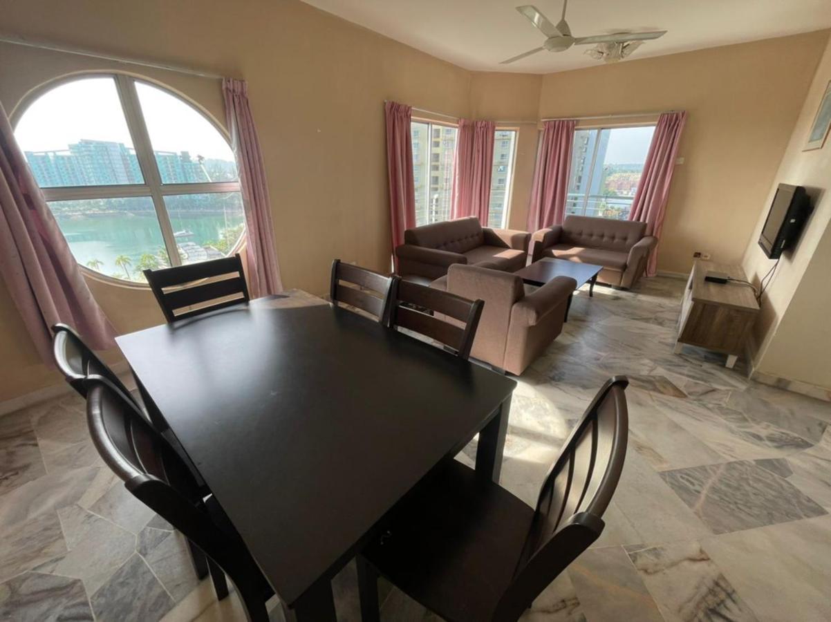 Fullhouse Marina View Apartment *